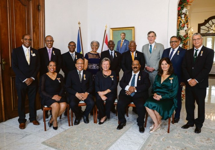 47 Lintjes Caribisch Koninkrijk