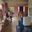 Farm to Crafts zamelt bananenstammen in